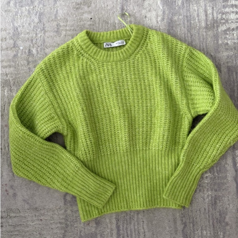 Zara Ribbed Knit Sweater size Small